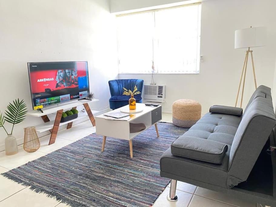 Miami Beach Home Near The Ocean Екстериор снимка
