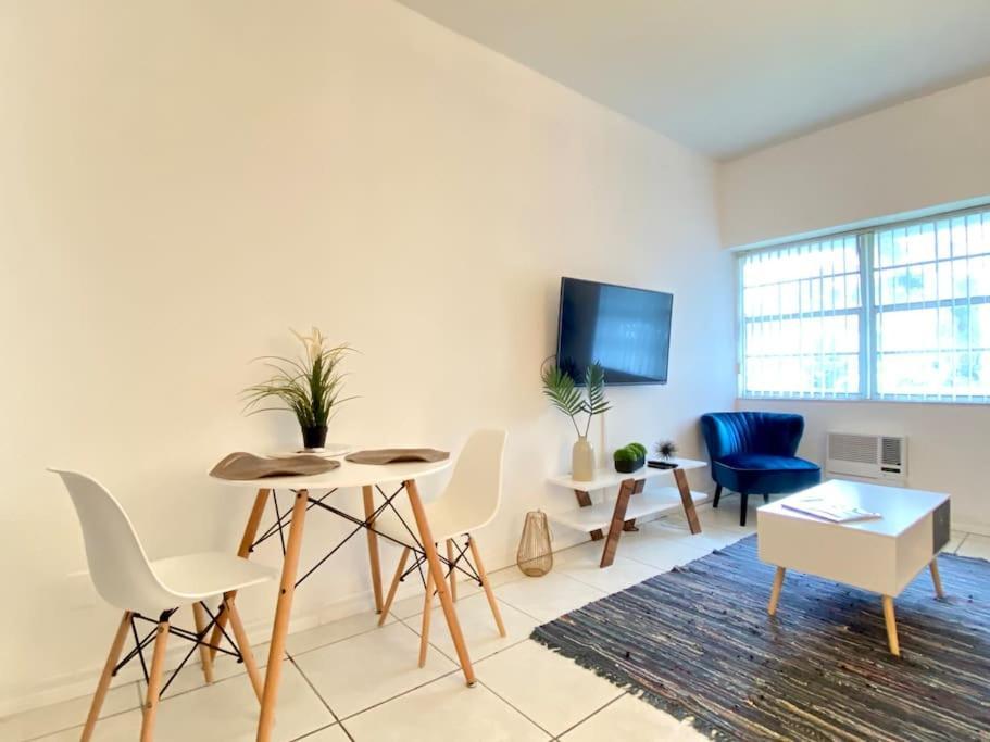 Miami Beach Home Near The Ocean Екстериор снимка